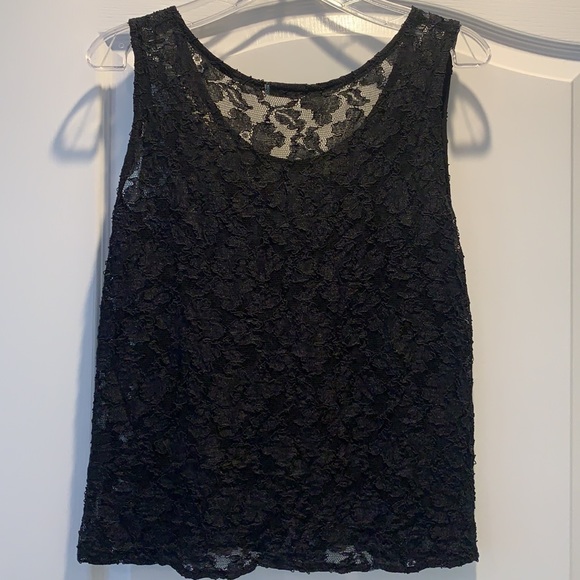 Black Lace Tank Top - Picture 2 of 3